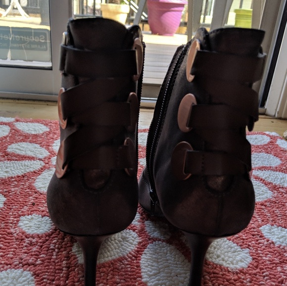 Boots - Picture 2 of 4